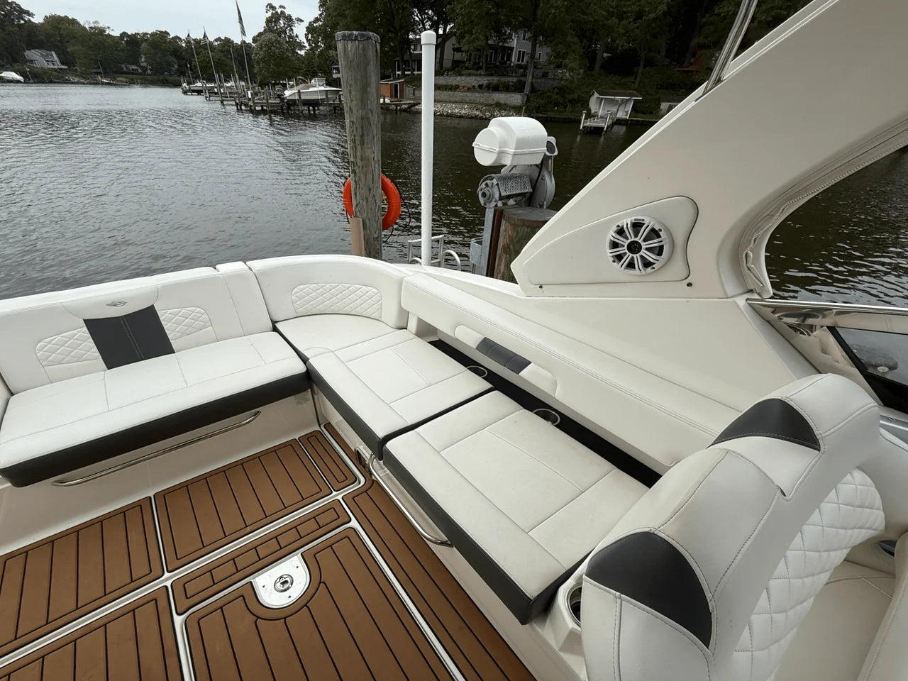 2015 Chaparral 327 SSX 32.0 feet, Grasonville, Maryland #15