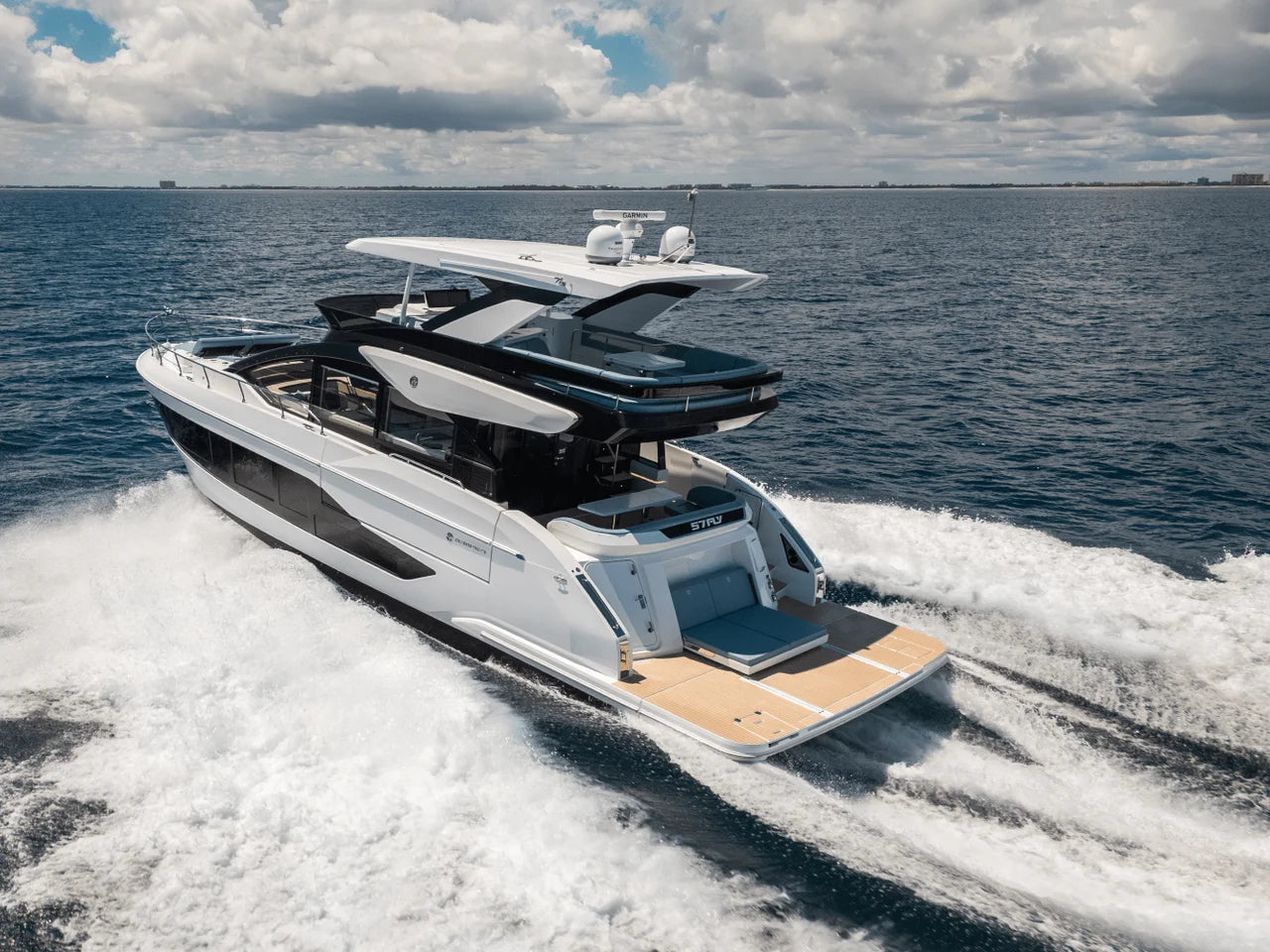 2026 Cruisers Yachts 57 FLY 57.0 feet, Jupiter, Florida #2