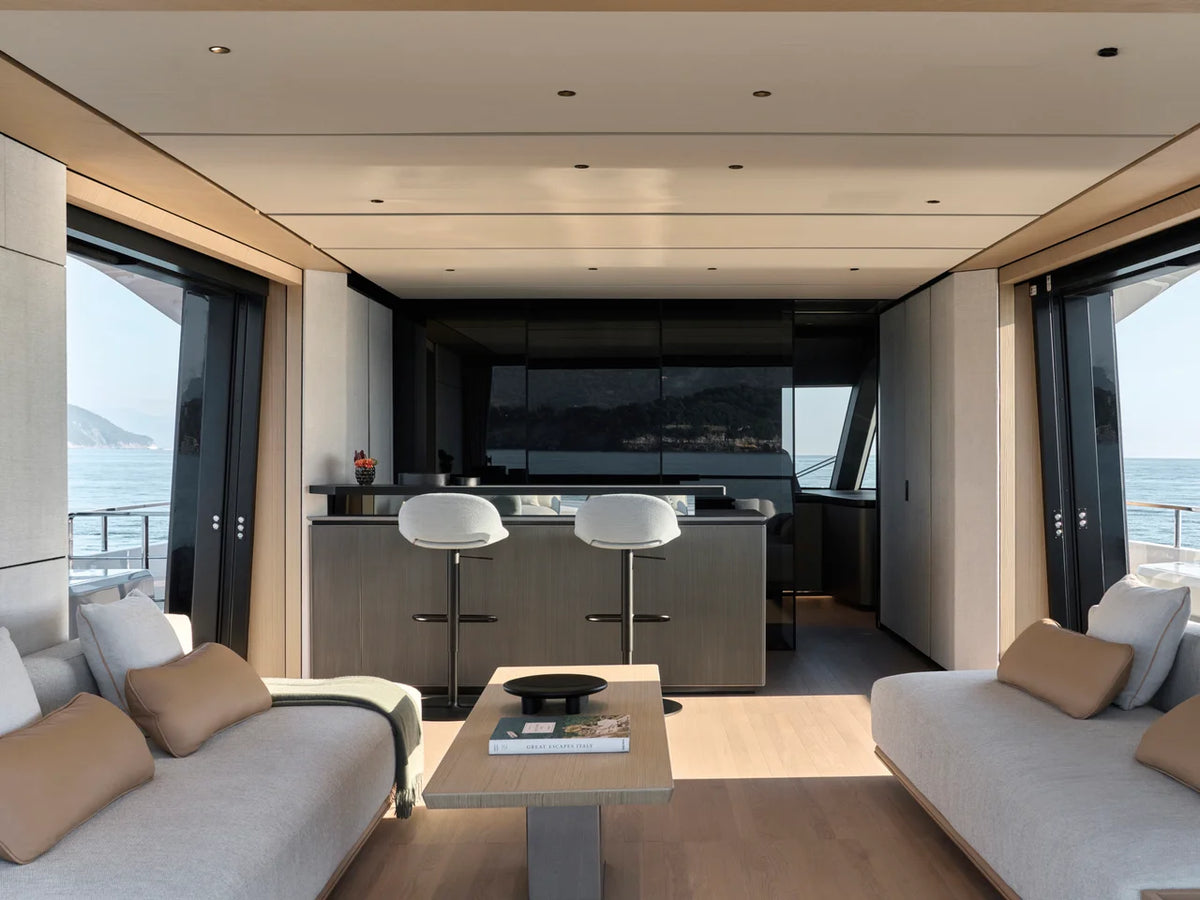 2027 Azimut Grande 30M 94.0 feet, Inuvik, Northwest Territories #24