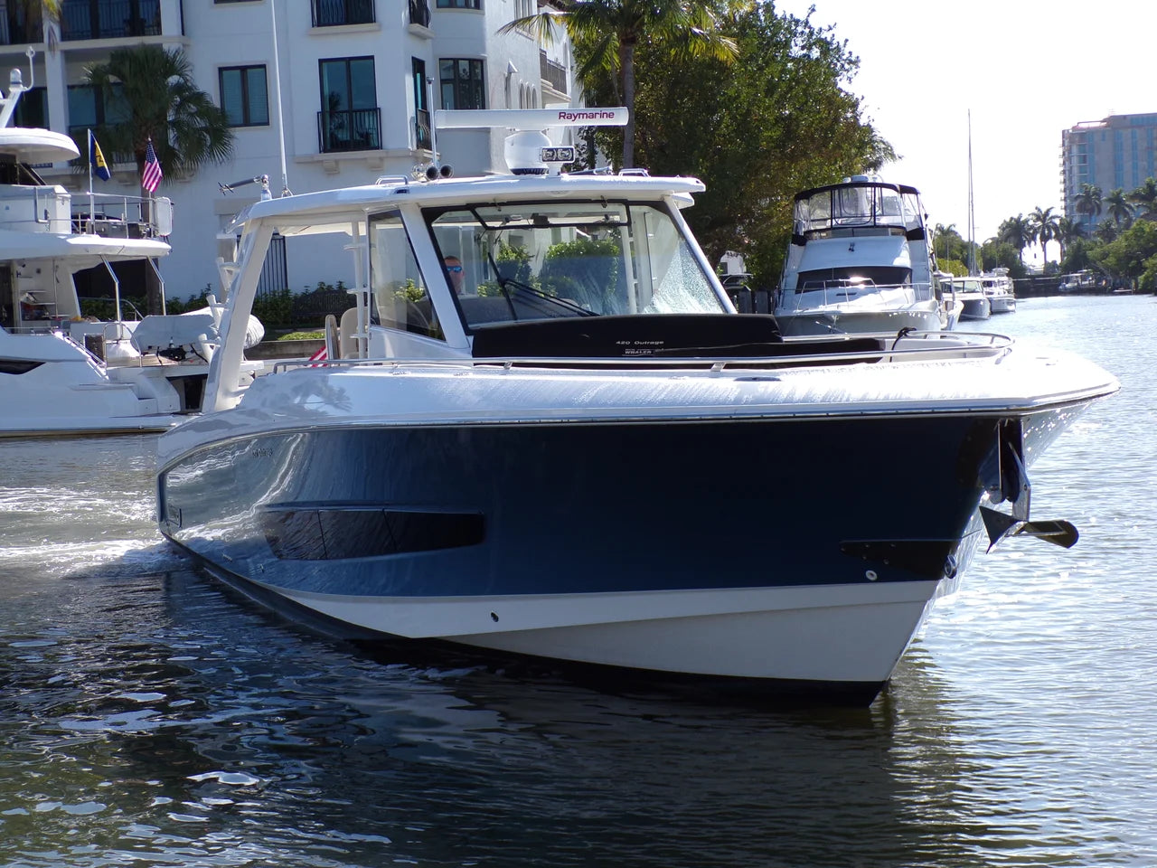 2018 Boston Whaler 420 OUTRAGE 42.0 feet, Naples, FL #14