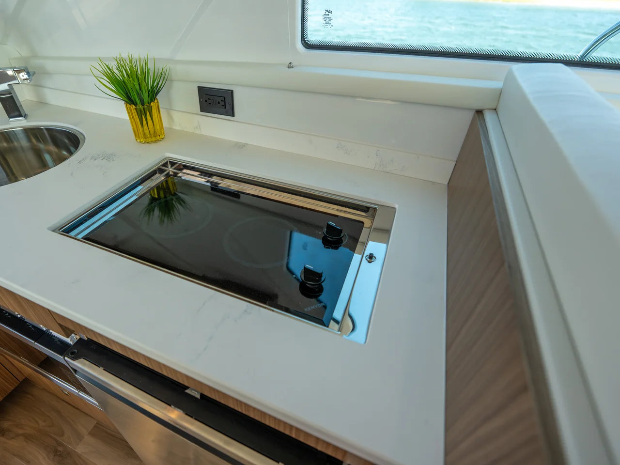2026 Cruisers Yachts 42 Cantius 42.0 feet, Wrightsville Beach, North Carolina #23