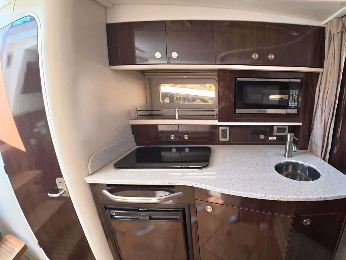 2016 Sea Ray 330 Sundancer 33.0 feet, Huntington, NY #23