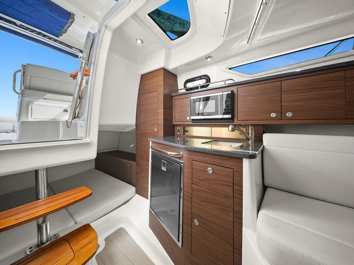 2023 Boston Whaler 325 CONQUEST 32.0 feet, St Petersburg, FL #25