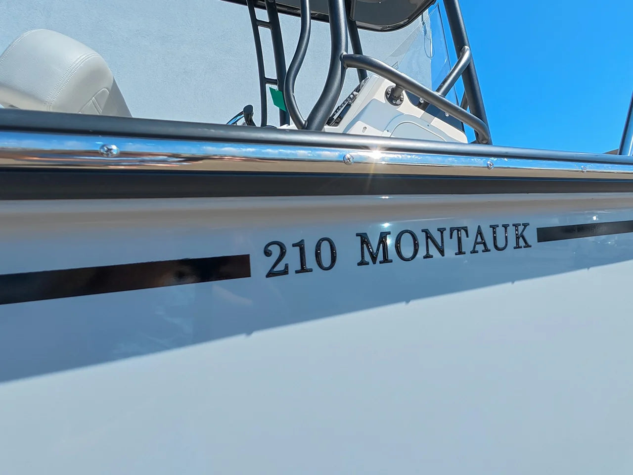 2026 Boston Whaler 210 Montauk 21.0 feet, Norwalk, Connecticut #3