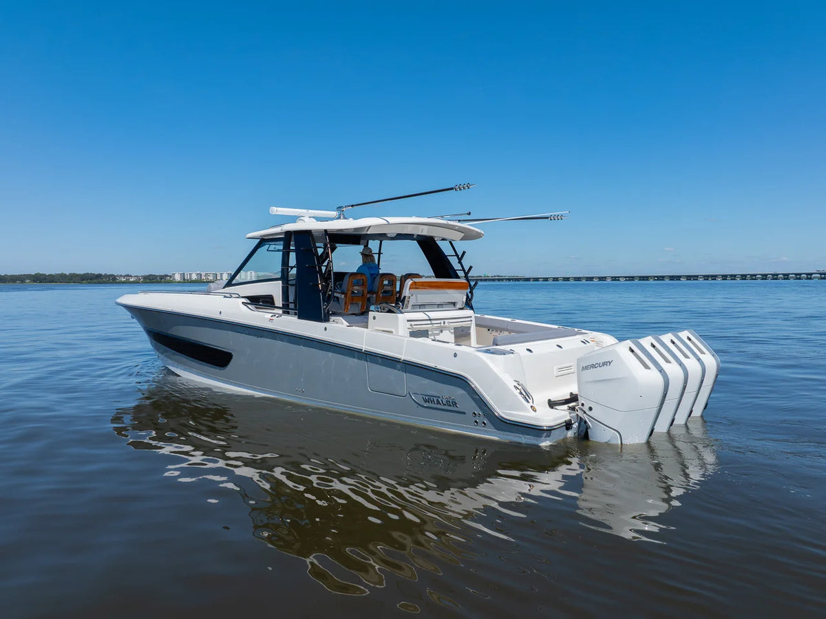 2027 Boston Whaler 420 Outrage 42.0 feet, Clearwater, Florida #3