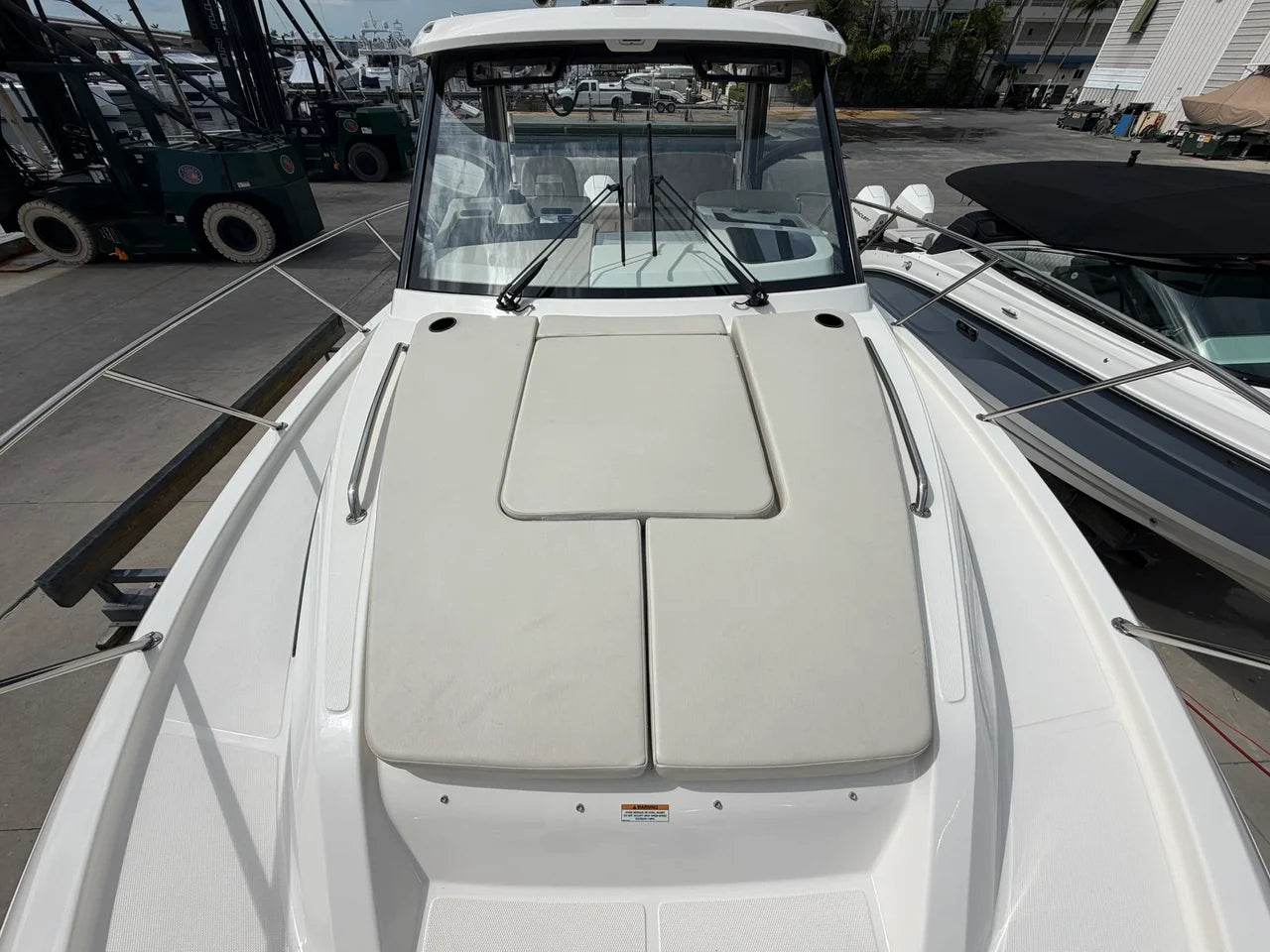 2023 Boston Whaler 325 CONQUEST 32.0 feet, Naples, FL #52