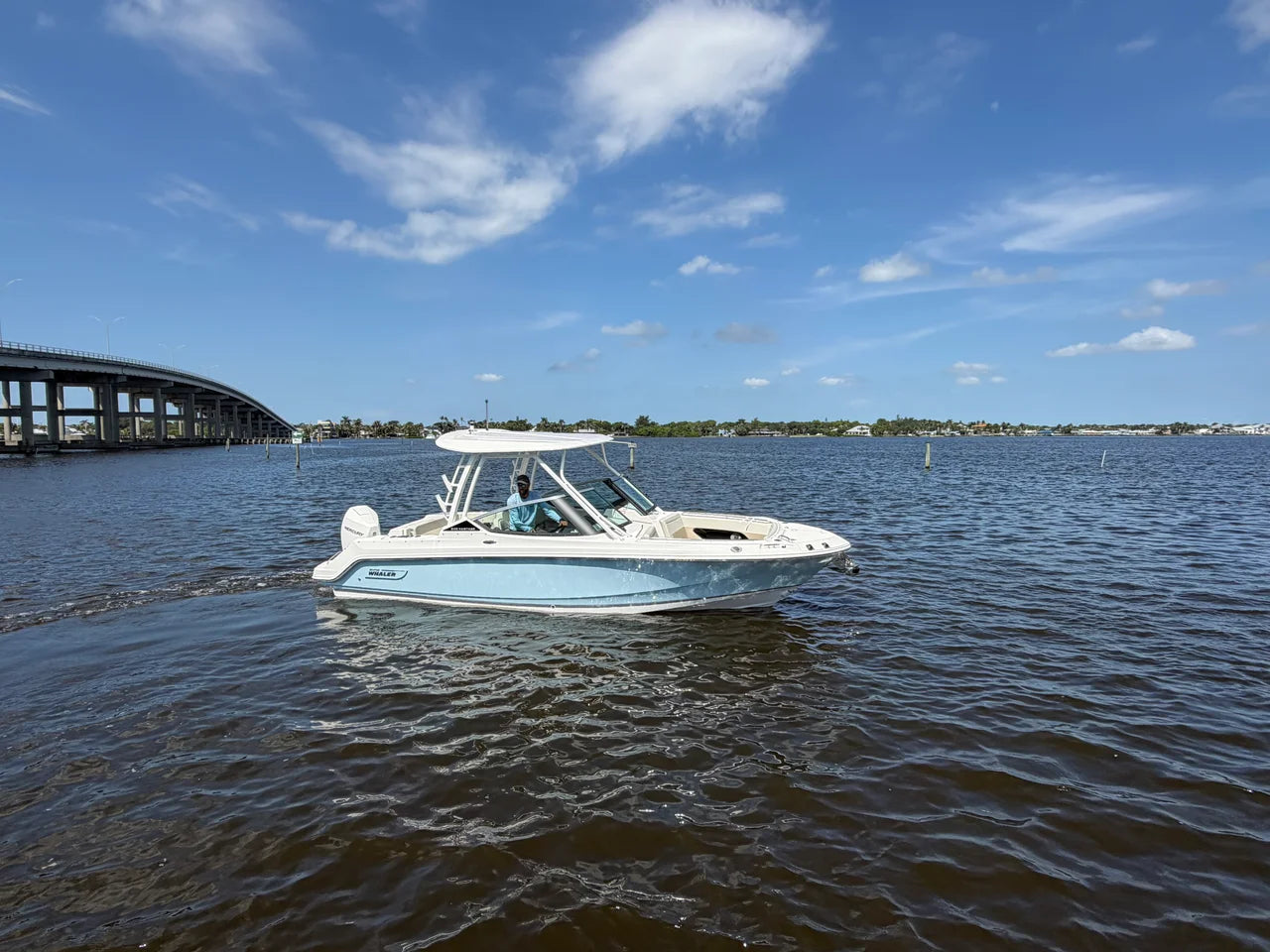 2027 Boston Whaler 240 Vantage 24.0 feet, Stuart, Florida #2