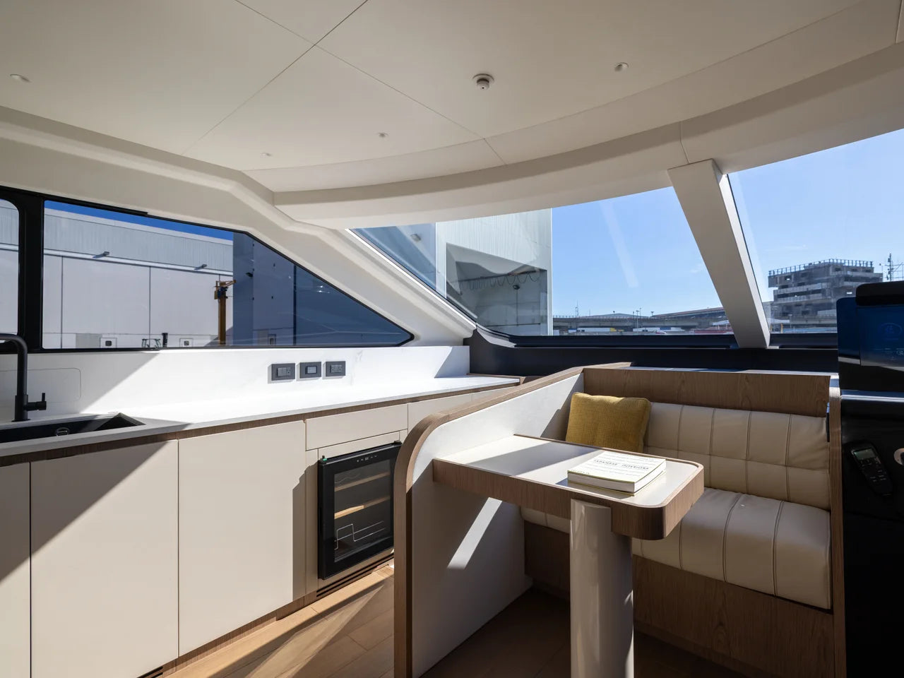 2027 Azimut Fly 82 82.0 feet, Pompano Beach, FL #18