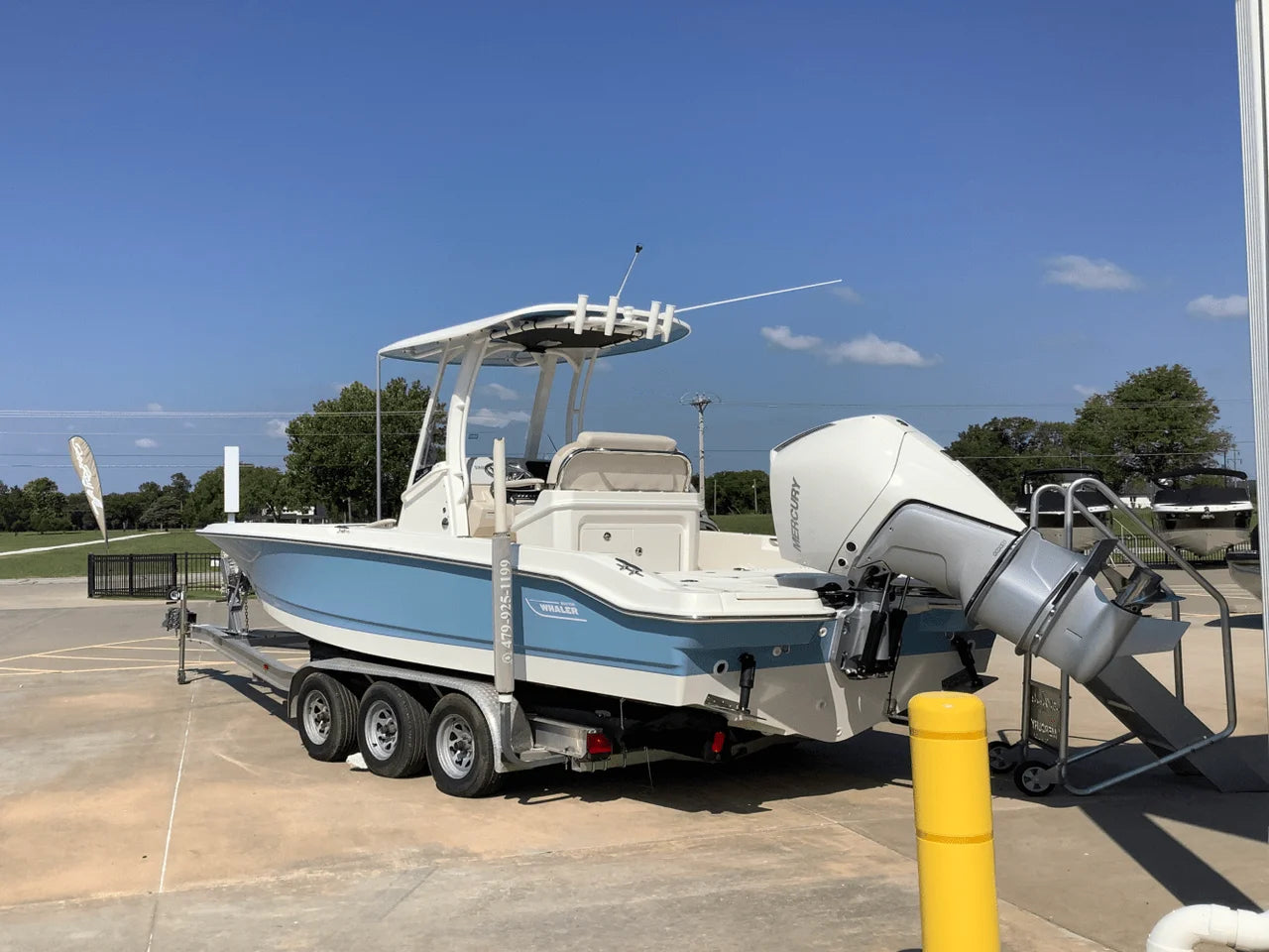 2026 Boston Whaler 250 Dauntless 25.0 feet, Monkey Island, OK #4