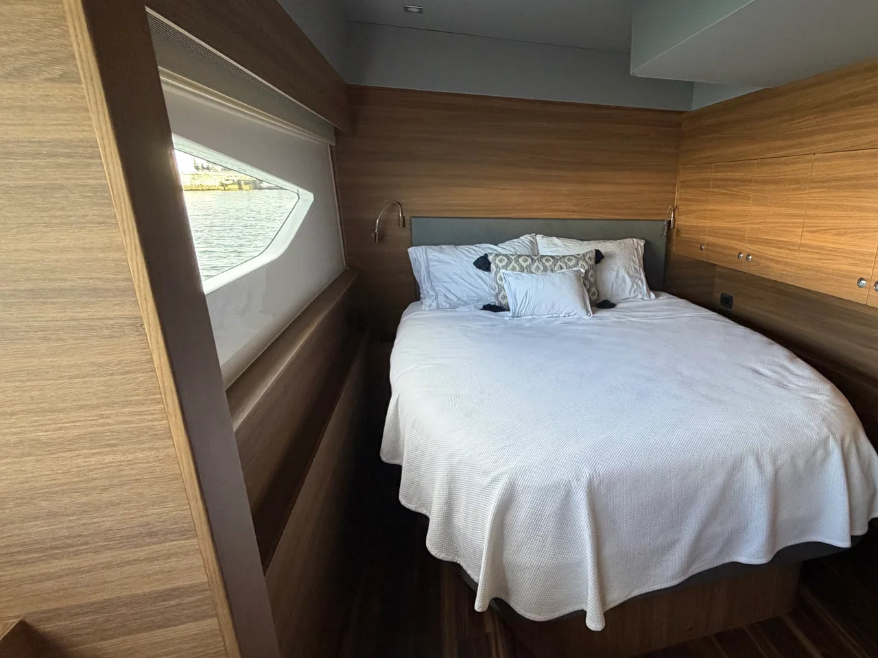 2025 Aquila 54 ENCLOSED BRIDGE 54.0 feet, Pensacola, Florida #100