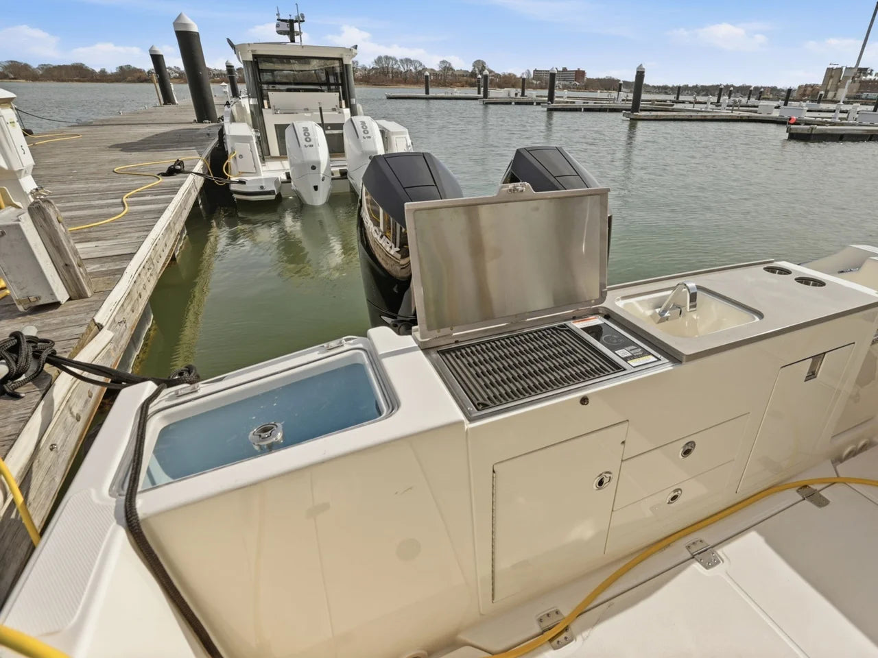 2026 Boston Whaler 330 Vantage 33.0 feet, Quincy, MA #8