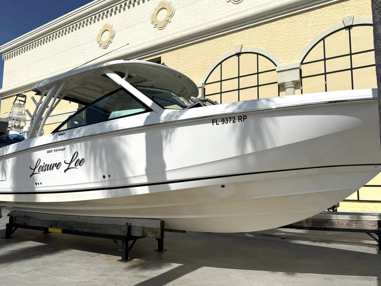 2018 Boston Whaler 320 VANTAGE 32.0 feet, Pompano Beach, Florida #11