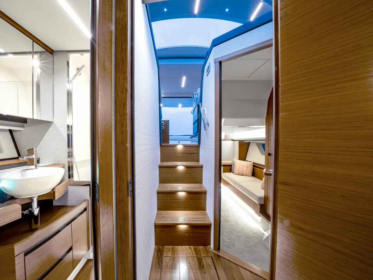 2025 Tiara Yachts LE 48 48.0 feet, Inuvik, Northwest Territories #48
