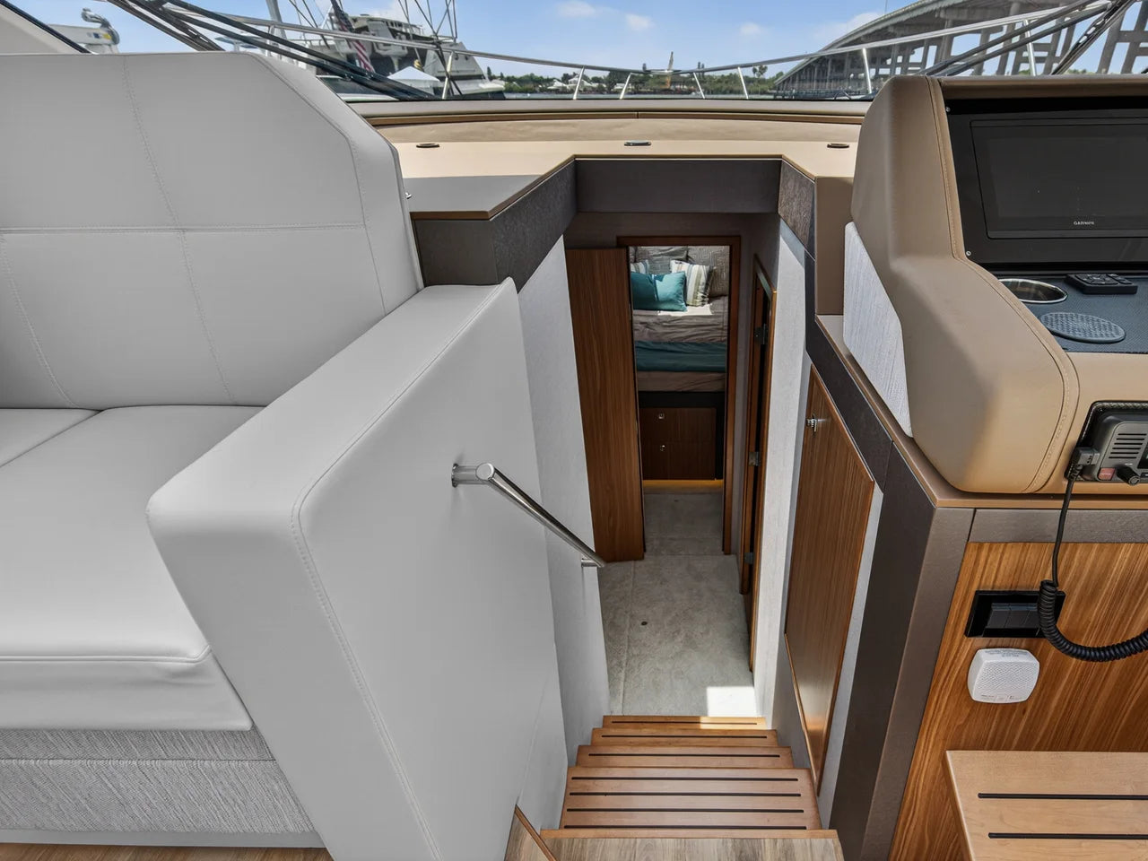 2026 Cruisers Yachts 46 Cantius 46.0 feet, Stuart, Florida #42