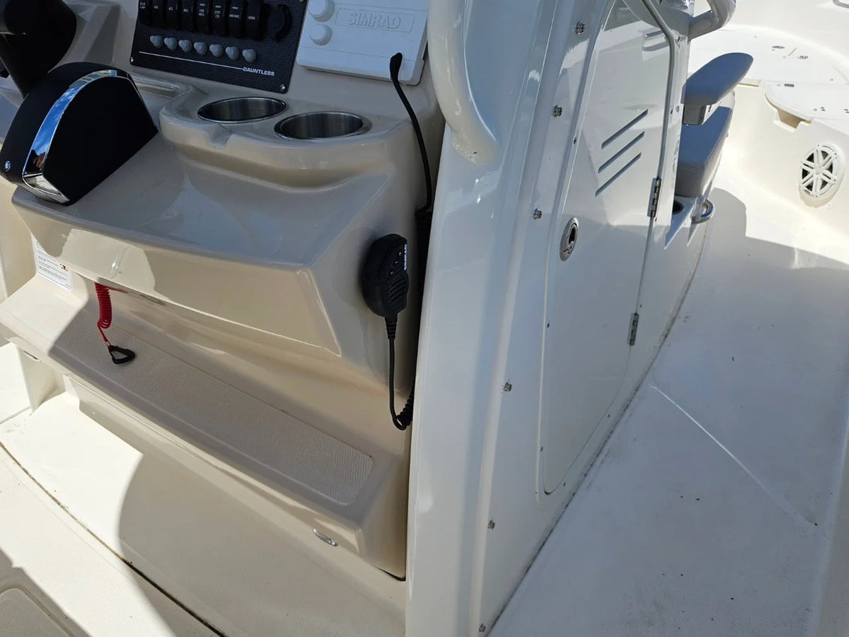 2026 Boston Whaler 250 Dauntless 25.0 feet, Lake Hopatcong, NJ #12