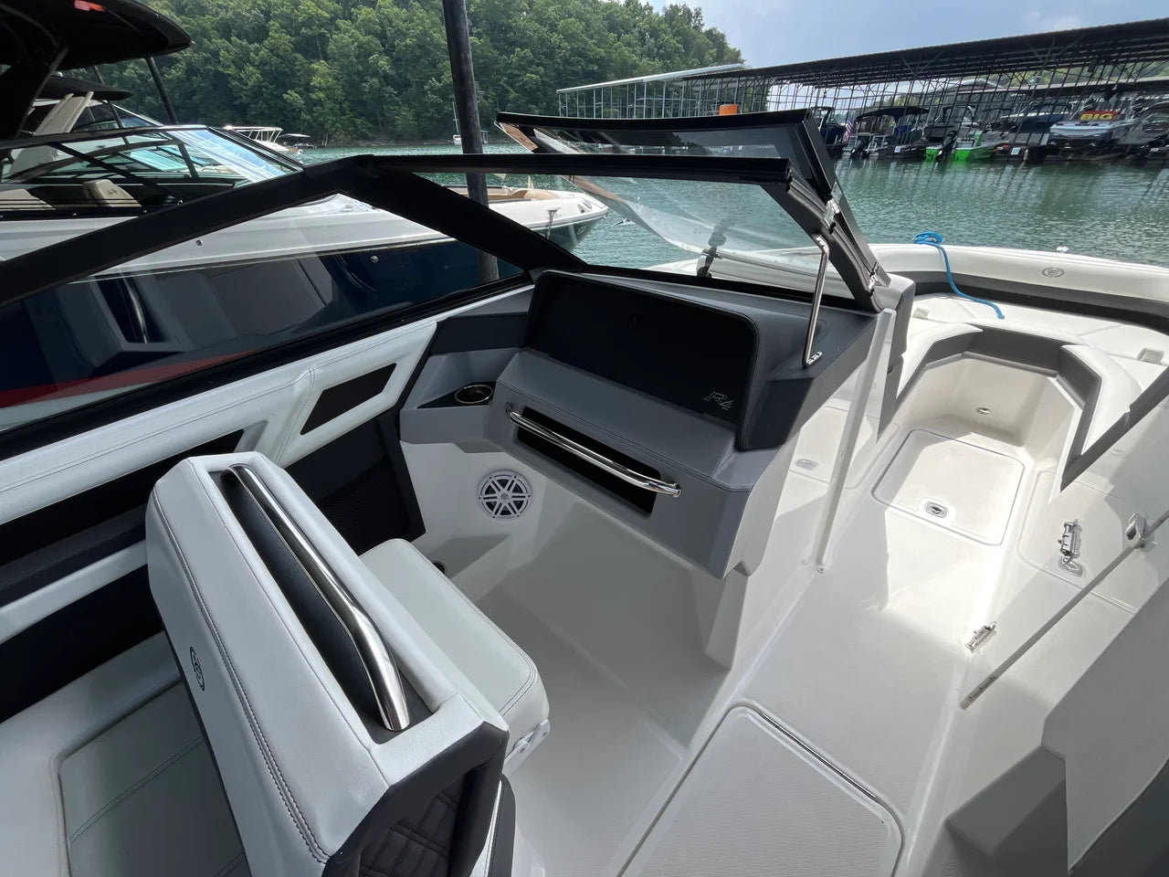 2026 Cobalt R4 COASTAL 24.0 feet, Cumming, GA #19