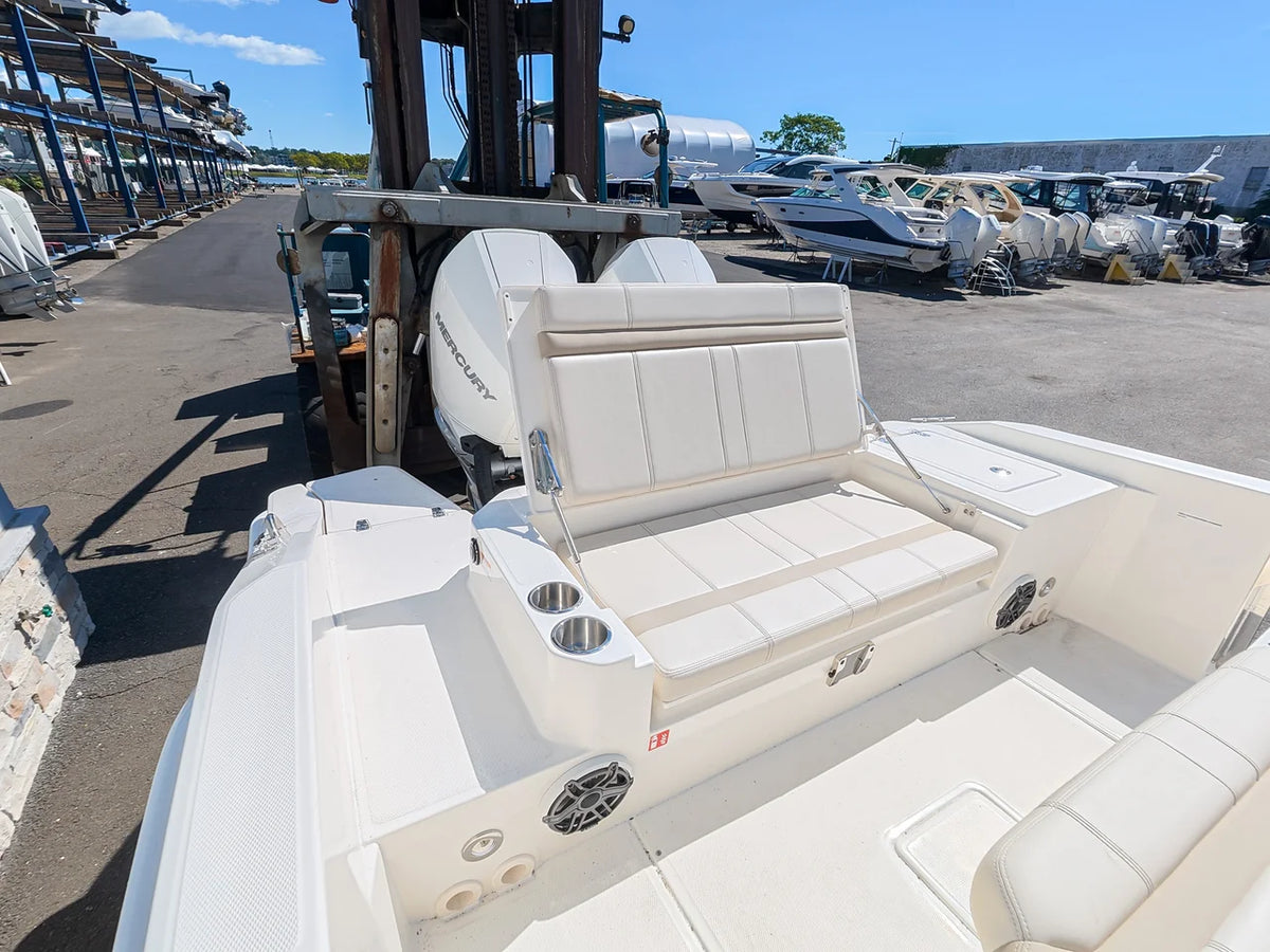 2027 Boston Whaler 280 Dauntless 28.0 feet, Norwalk, Connecticut #5