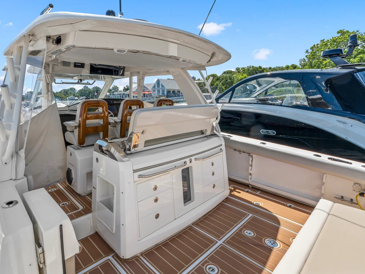 2021 Boston Whaler 420 Outrage 42.0 feet, Quincy, MA #6