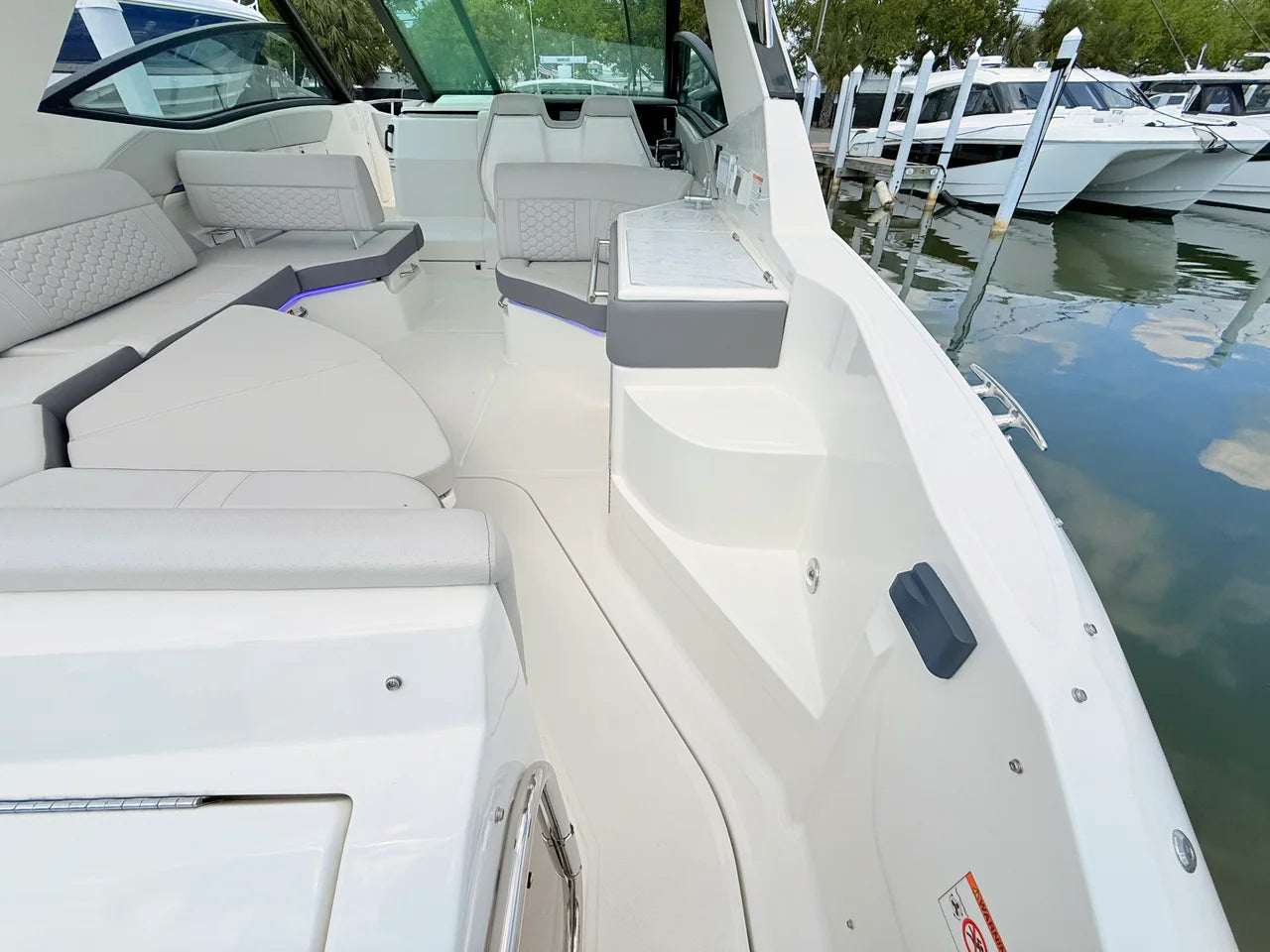 2026 Sea Ray Sundancer 320 Outboard 32.0 feet, St Petersburg, FL #28