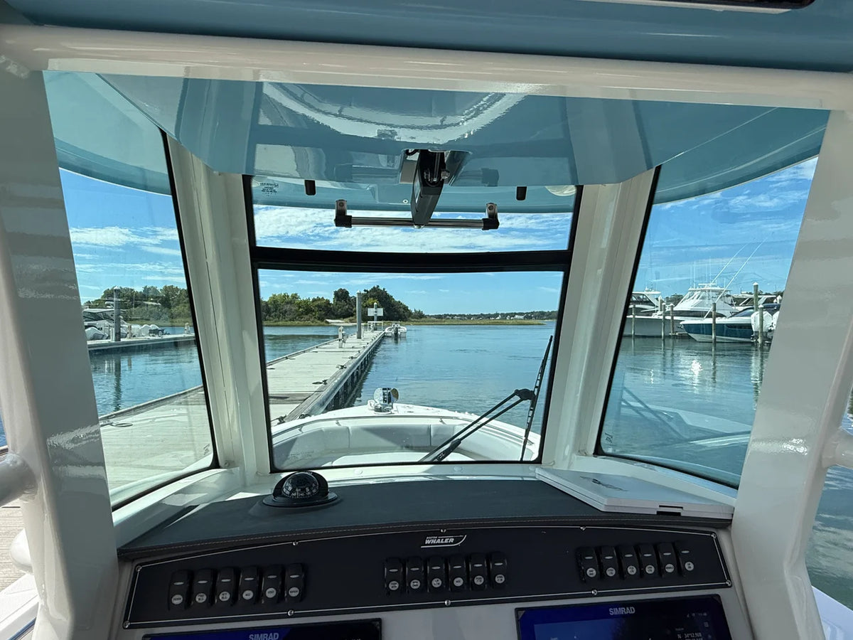 2027 Boston Whaler 250 Outrage 25.0 feet, Wrightsville Beach, North Carolina #17