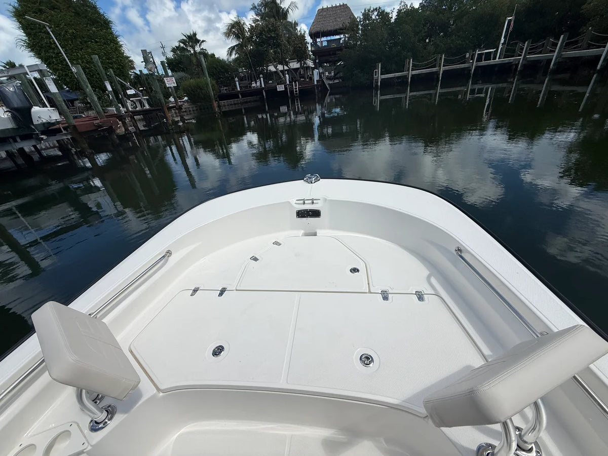 2027 Boston Whaler 210 Montauk 21.0 feet, Marathon, FL #9