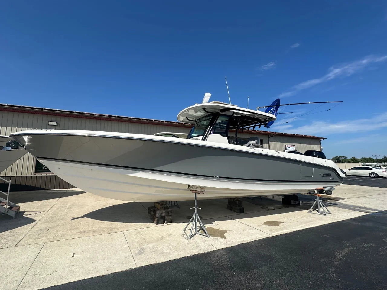 2024 Boston Whaler 330 Outrage 33.0 feet, Dennis, New Jersey #3