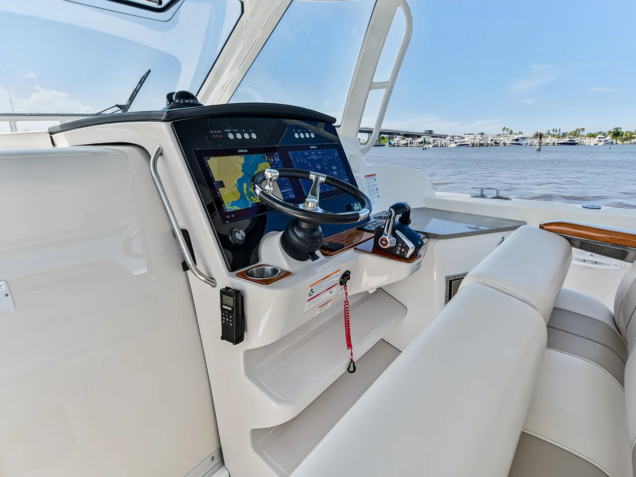 2025 Boston Whaler 350 REALM 35.0 feet, Stuart, Florida #72