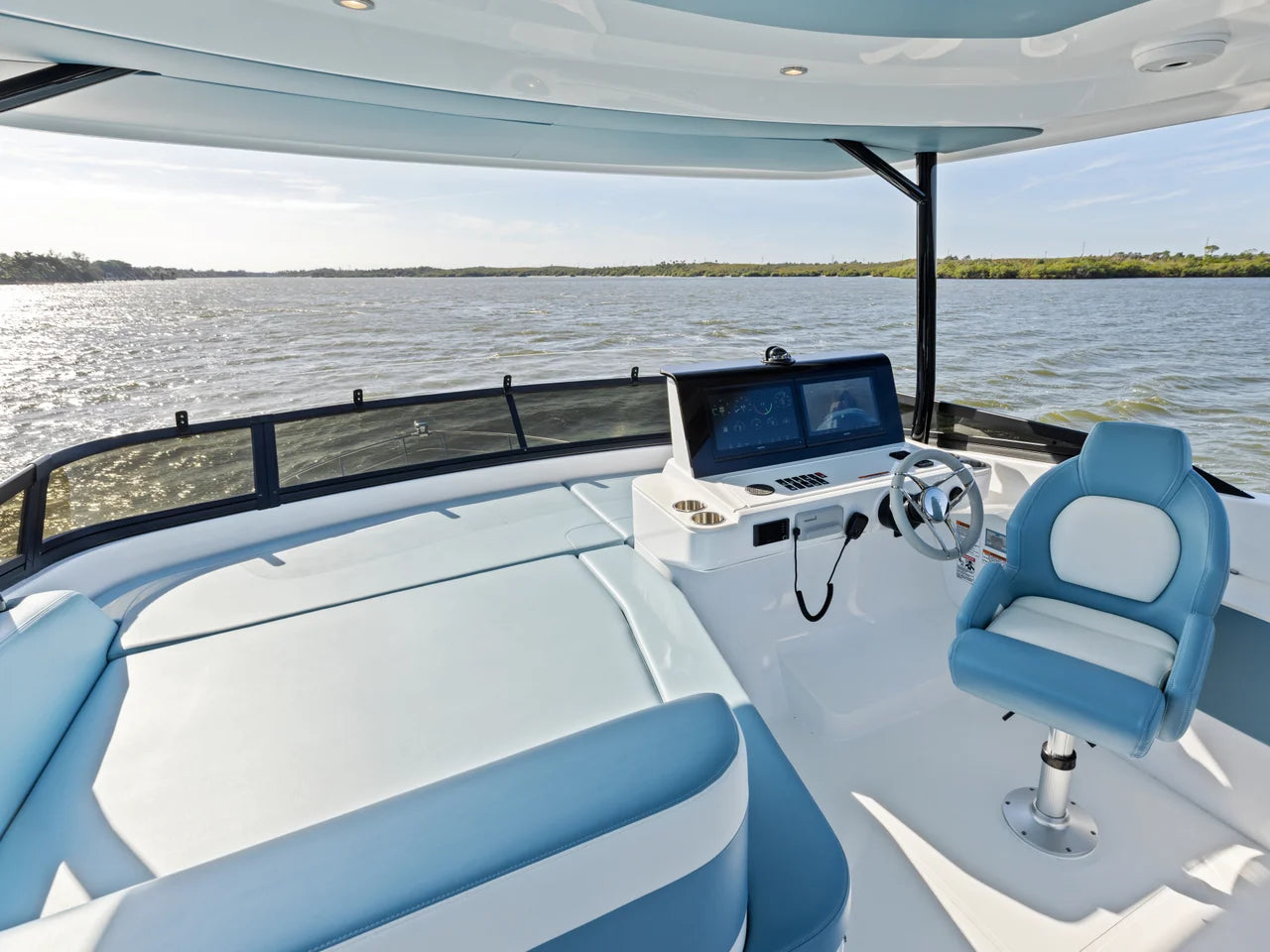 2026 Cruisers Yachts 50 FLY 50.0 feet, Inuvik, Northwest Territories #43