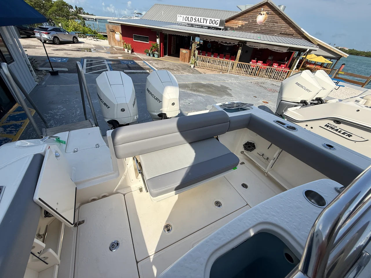 2027 Boston Whaler 250 Outrage 25.0 feet, Sarasota, FL #27