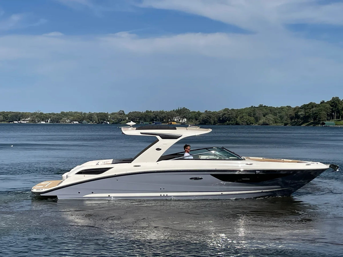 2022 Sea Ray 350 SLX 34.0 feet, Excelsior, Minnesota #1