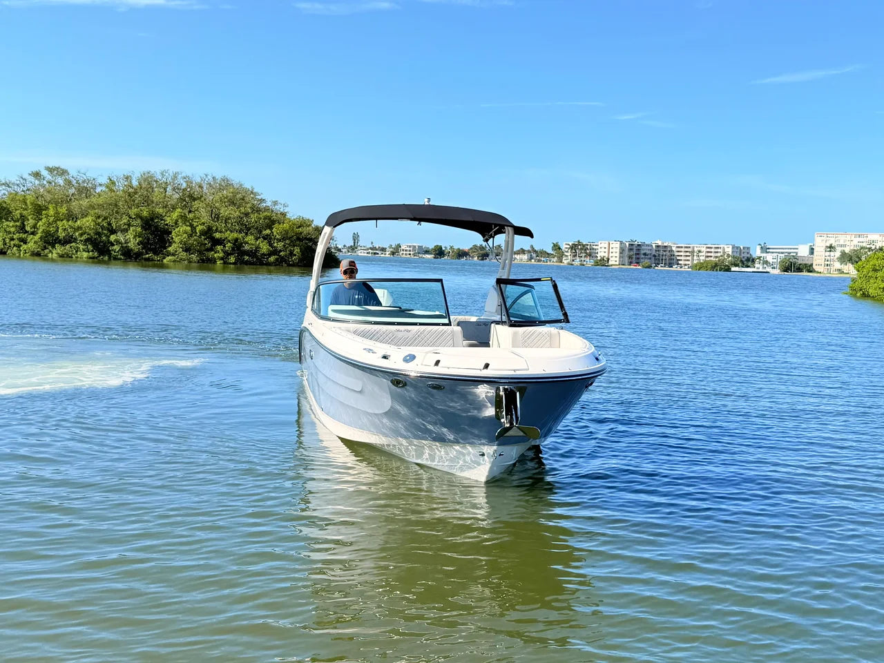 2027 Sea Ray SDX 270 Outboard 27.0 feet, St Petersburg, FL #17
