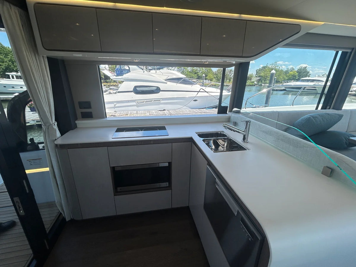 2026 Cruisers Yachts 57 FLY 57.0 feet, Grasonville, MD #25