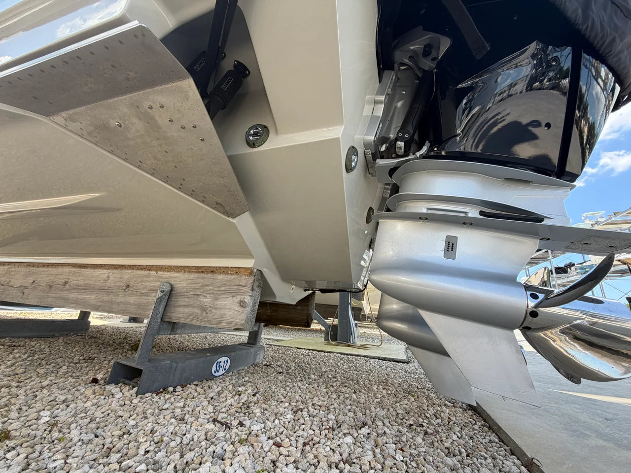 2025 Boston Whaler 350 REALM 35.0 feet, Fort Myers, FL #14