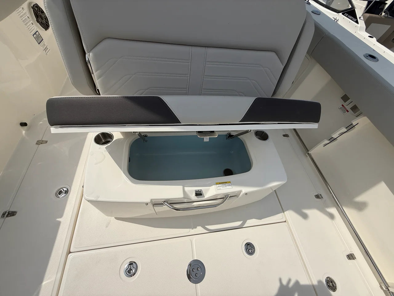 2026 Boston Whaler 330 Outrage 33.0 feet, Sarasota, FL #39