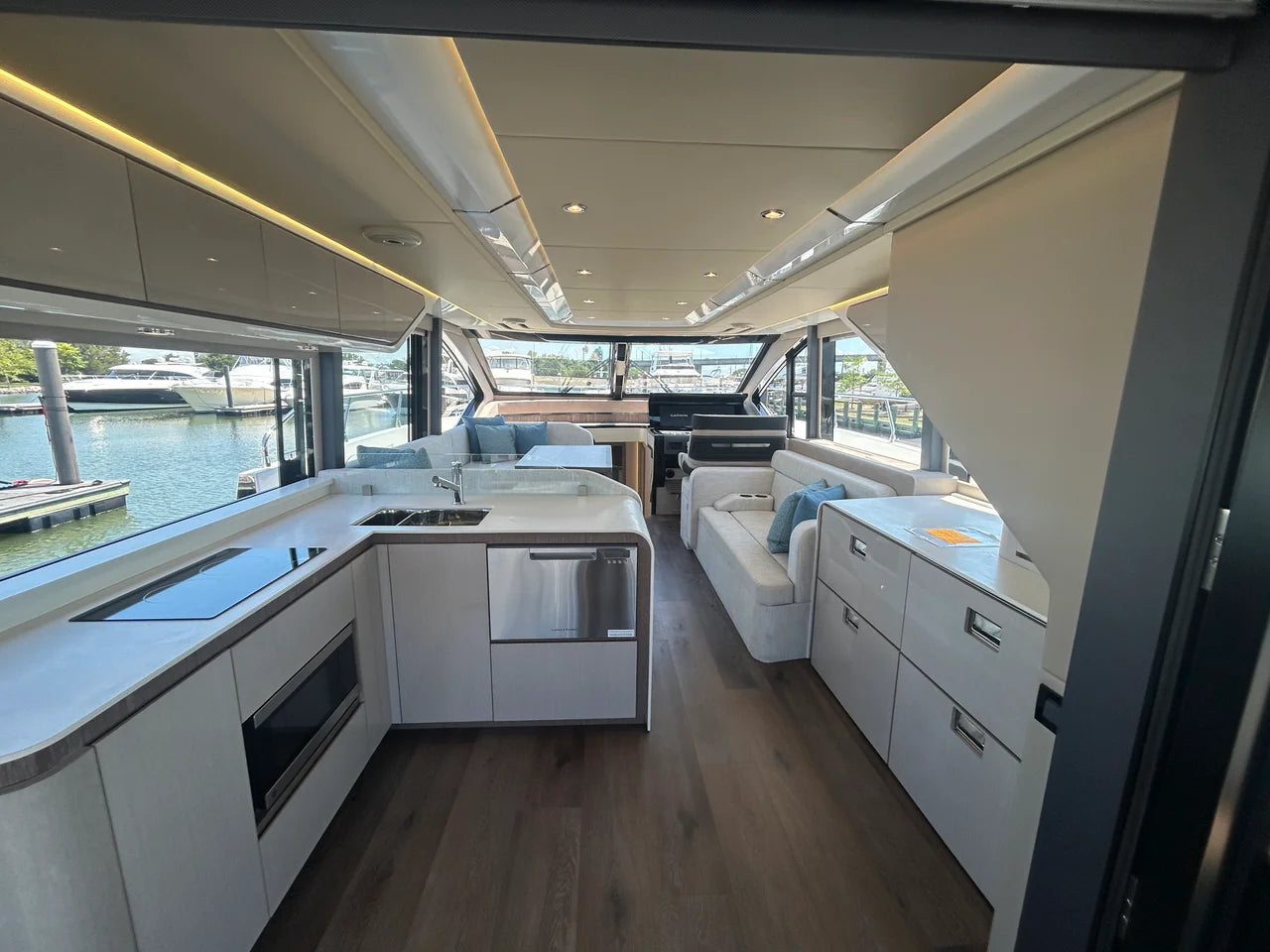 2026 Cruisers Yachts 57 FLY 57.0 feet, Grasonville, Maryland #27