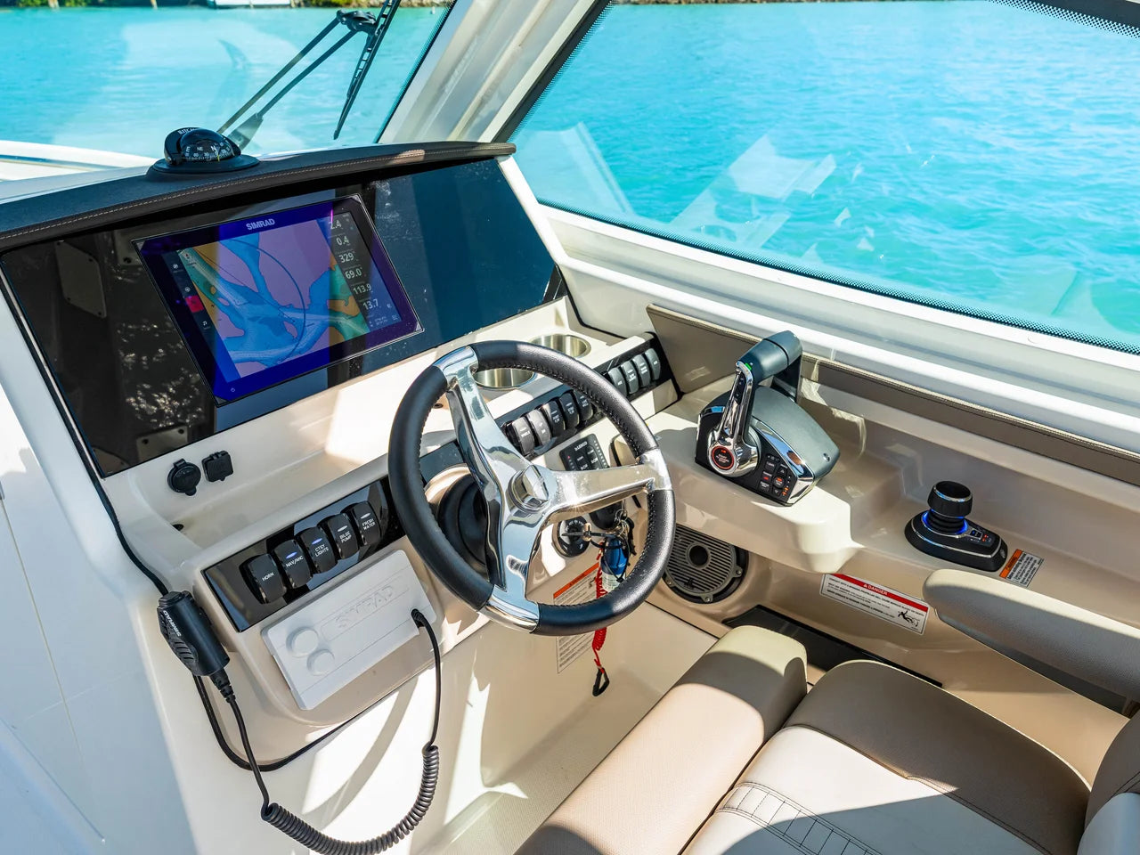 2026 Boston Whaler 280 Vantage 28.0 feet, Venice, Florida #53