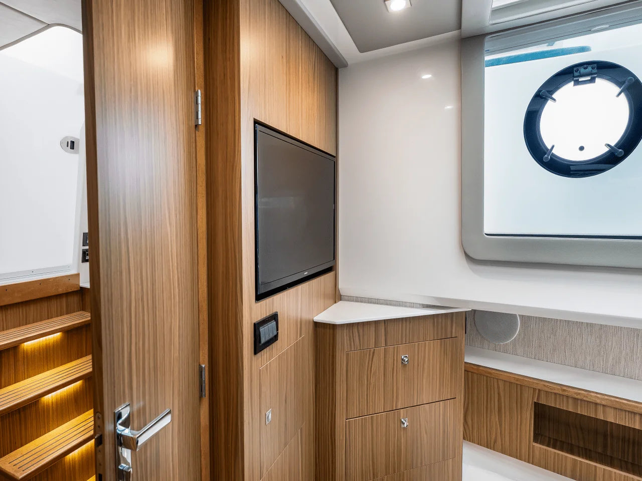 2025 Cruisers Yachts 50 GLS 50.0 feet, Pensacola, Florida #49