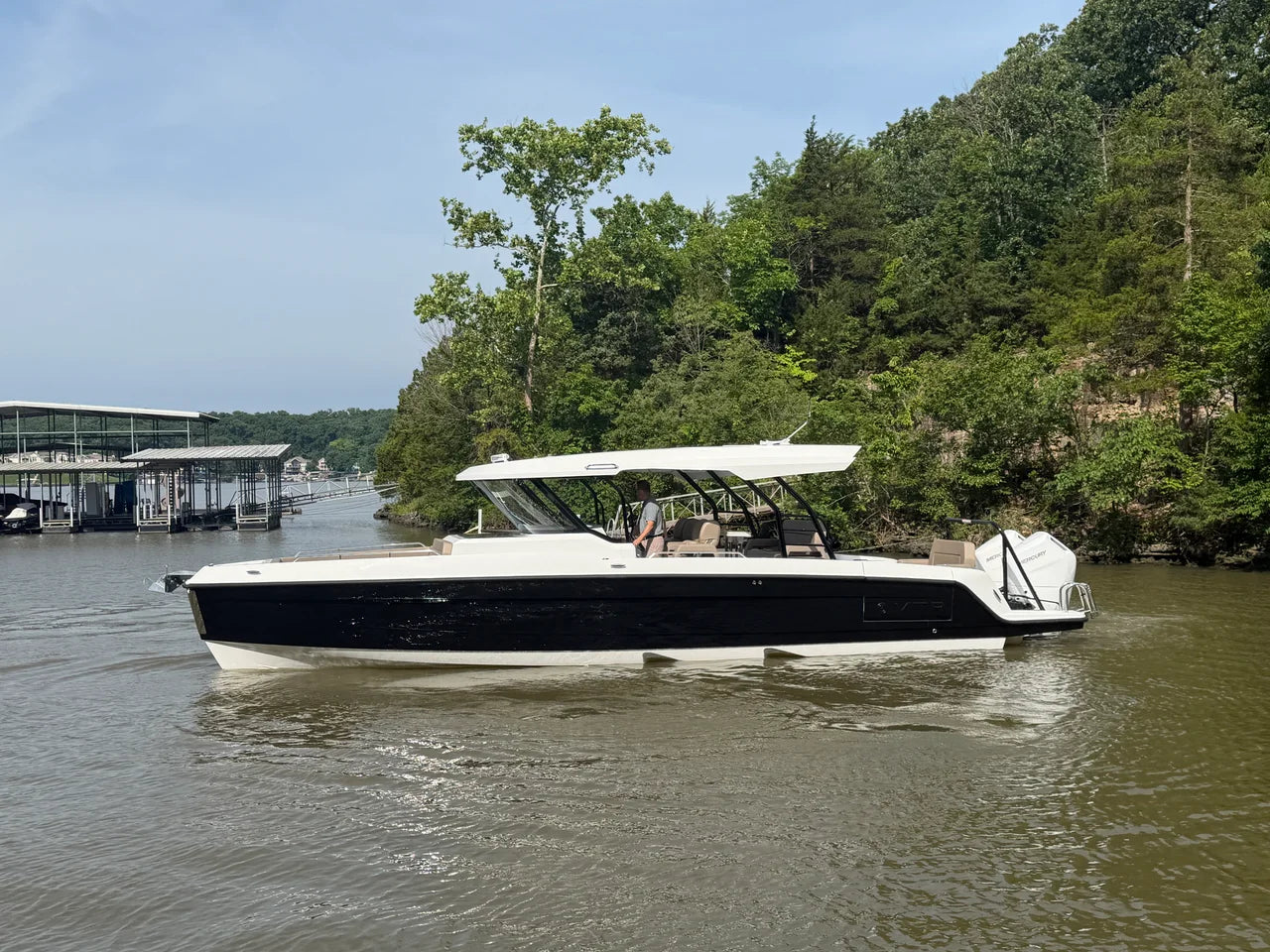 2026 Cruisers Yachts 38 VTR 38.0 feet, Lake Ozark, Missouri #1