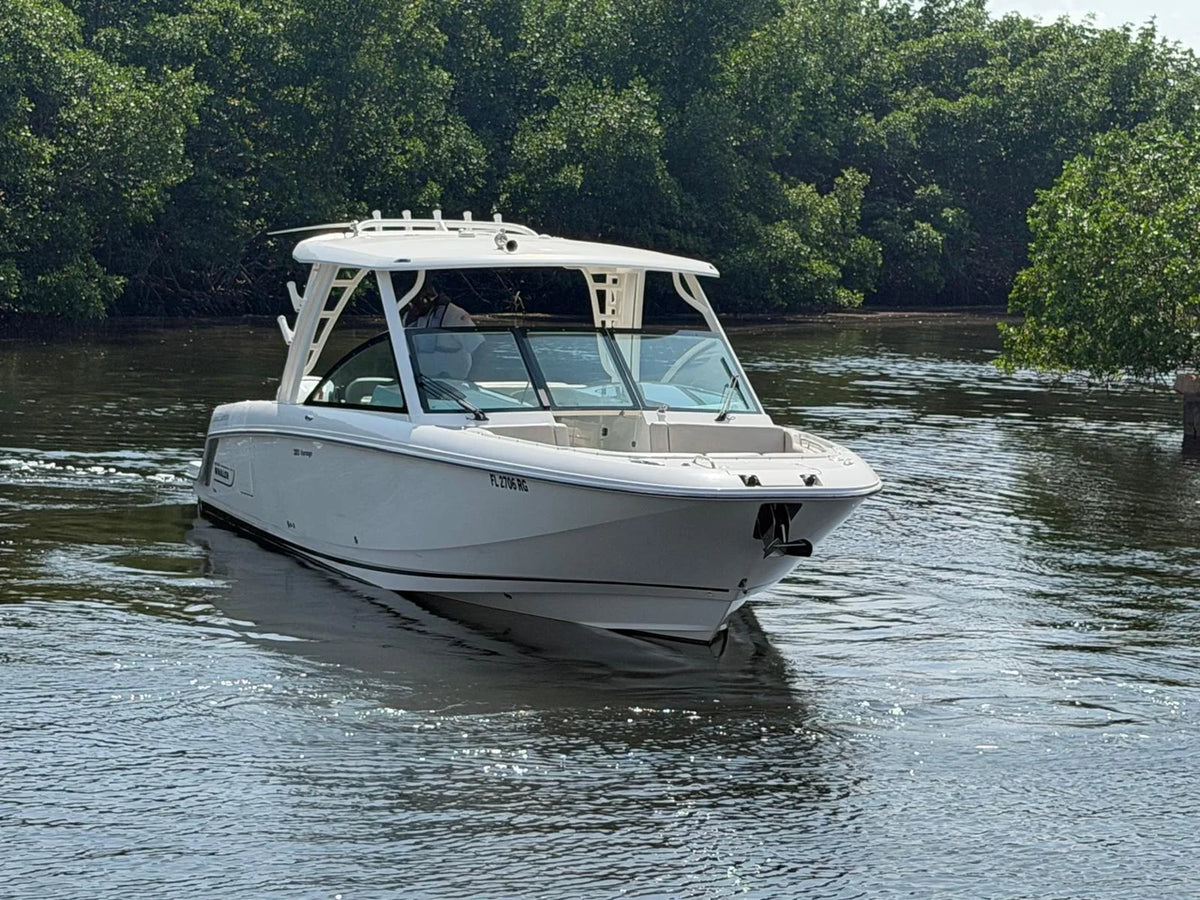 2017 Boston Whaler 320 VANTAGE 32.0 feet, Key Largo, FL #3