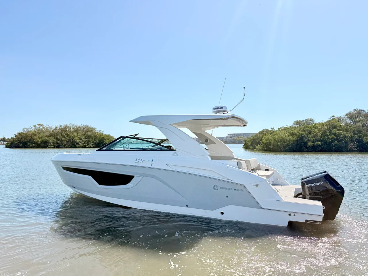 2026 Cruisers Yachts 34 GLS Outboard 34.0 feet, St Petersburg, FL #18