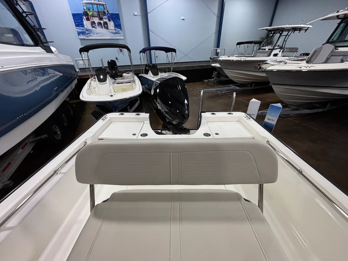 2026 Boston Whaler 210 Montauk 21.0 feet, Clearwater, Florida #7
