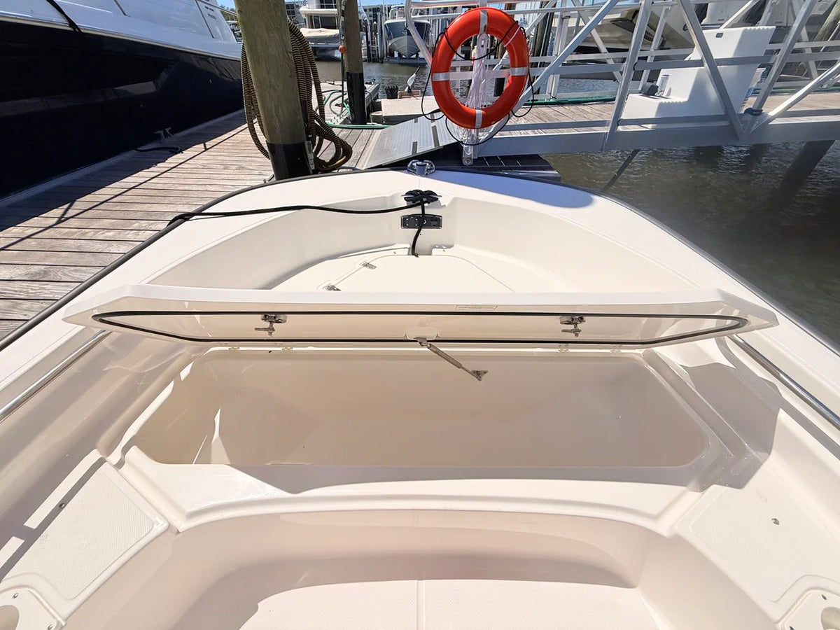 2027 Boston Whaler 190 Montauk 19.0 feet, St Petersburg, FL #42