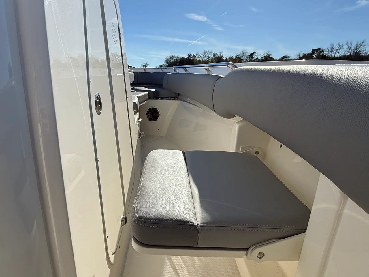 2026 Boston Whaler 250 Outrage 25.0 feet, Wrightsville Beach, North Carolina #14