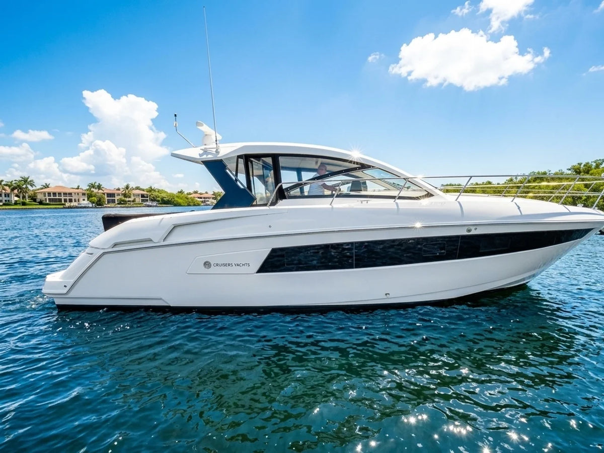2016 Cruisers Yachts 390 EXPRESS COUPE 39.0 feet, Stuart, FL #6