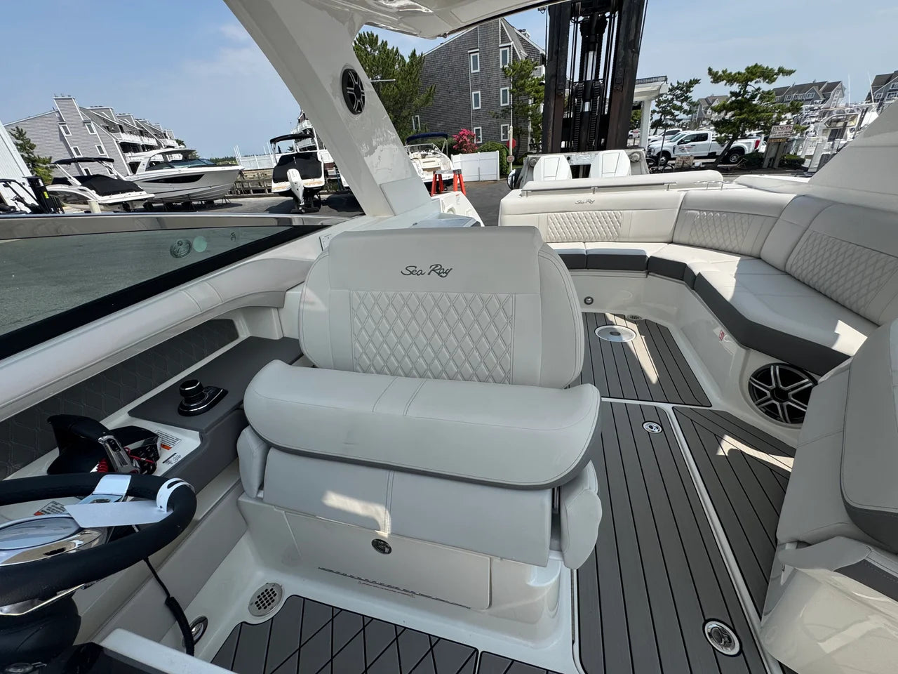 2027 Sea Ray SLX 310 Outboard 31.0 feet, Somers Point, New Jersey #20