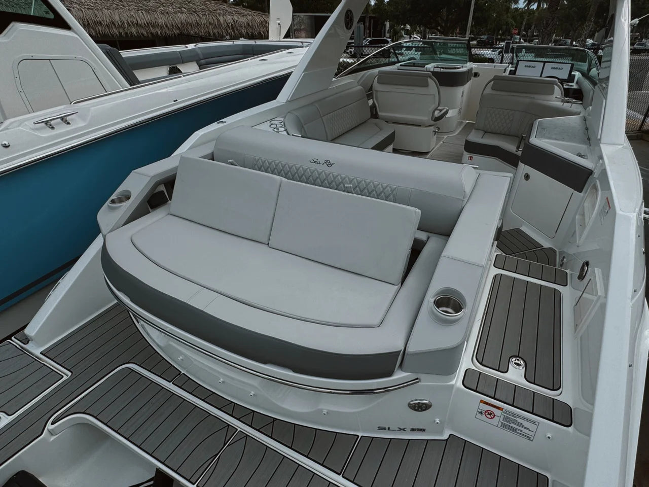 2026 Sea Ray SLX 310 Outboard 31.0 feet, Jupiter, Florida #3