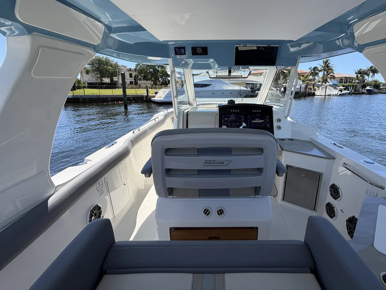2024 Boston Whaler 350 REALM 35.0 feet, Pompano Beach, Florida #45
