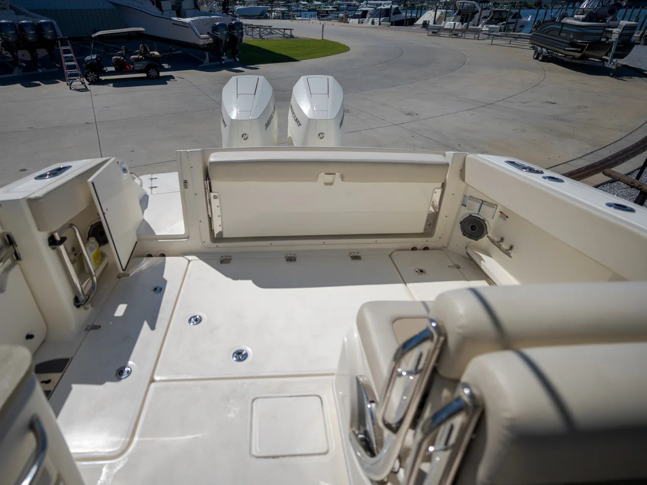 2025 Boston Whaler VANTAGE 320 33.0 feet, Panama City Beach, Florida #25