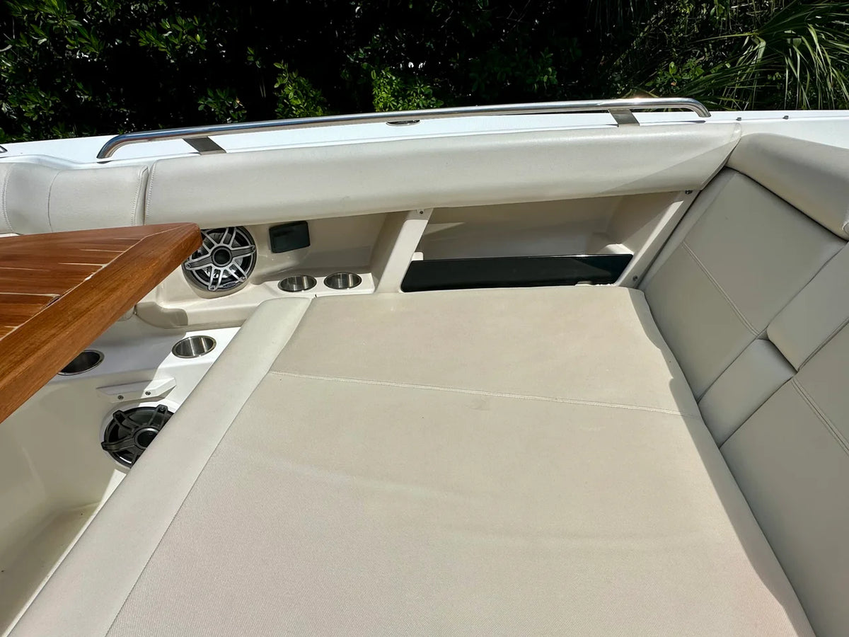 2021 Boston Whaler 350 REALM 35.0 feet, Fort Myers, FL #36