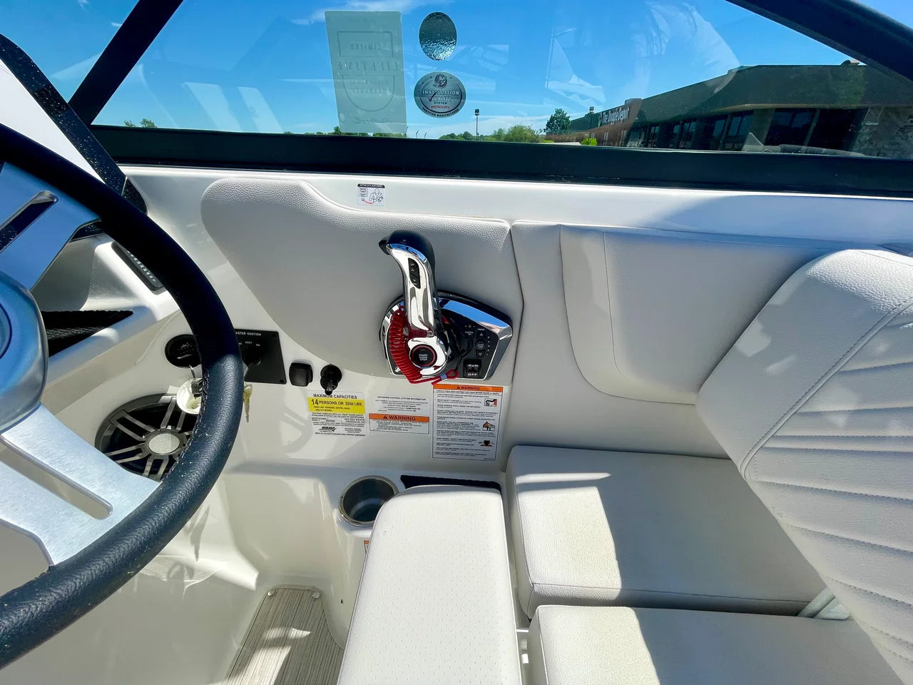 2026 Sea Ray SDX 250 Outboard 25.0 feet, Danvers, Massachusetts #12